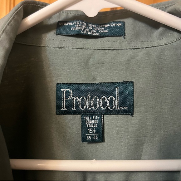 Sage green cropped button down long sleeve polyester, cotton size large - Picture 3 of 4